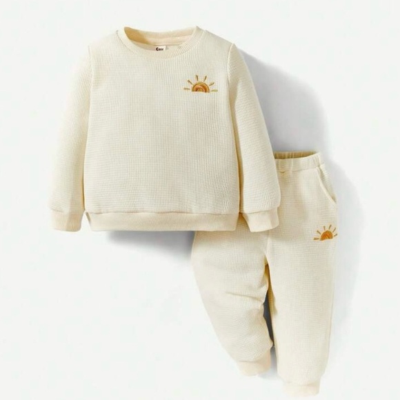 💕2 For $10 NWT Cozy Cubs 2 Piece Set Size 18-24 months - Picture 1 of 3